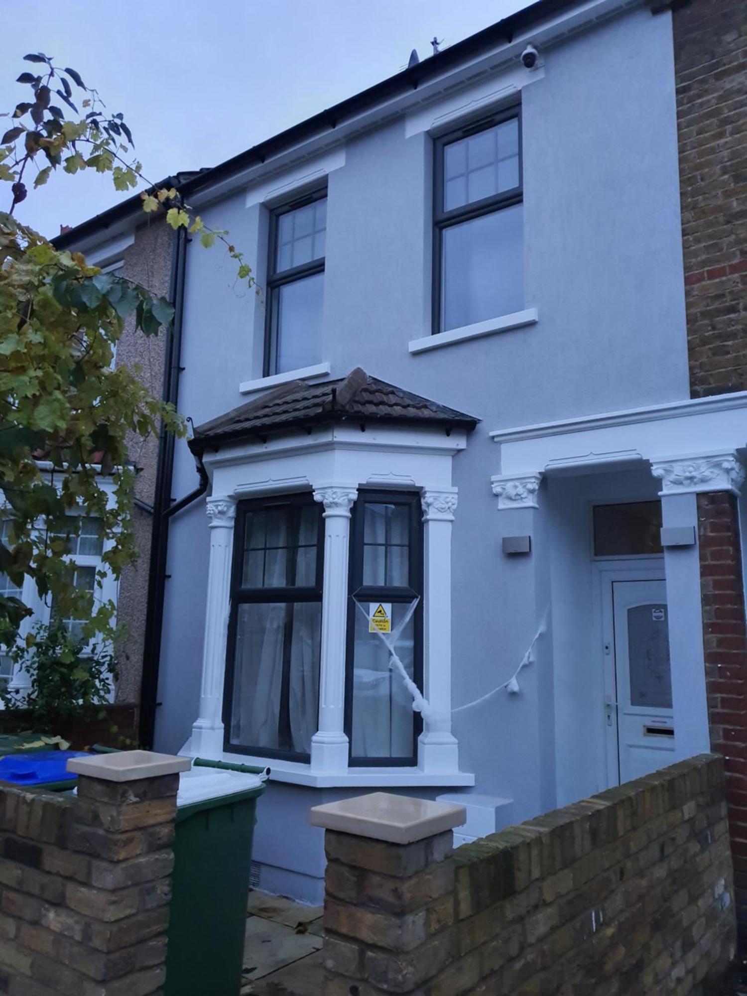 Daniari Guest Rooms Erith Екстериор снимка